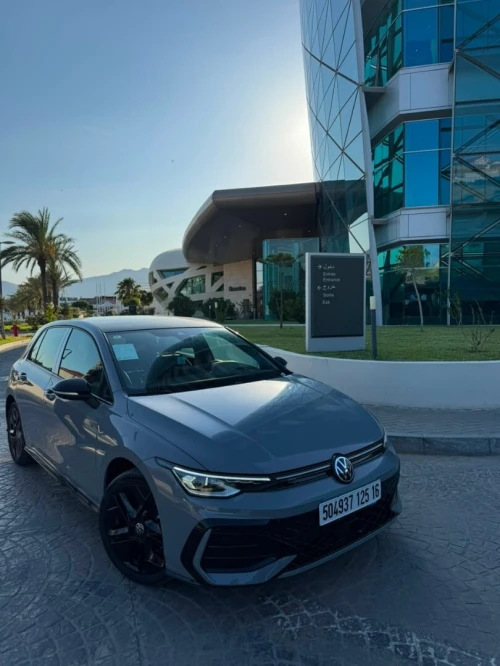 Volkswagen Golf 8 2025 R-Line