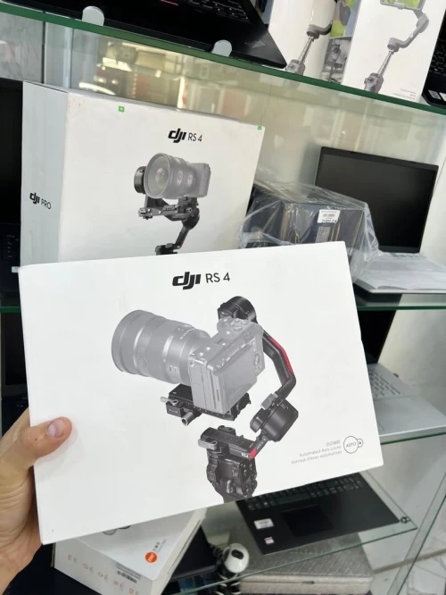 stabilisateur dji rs4