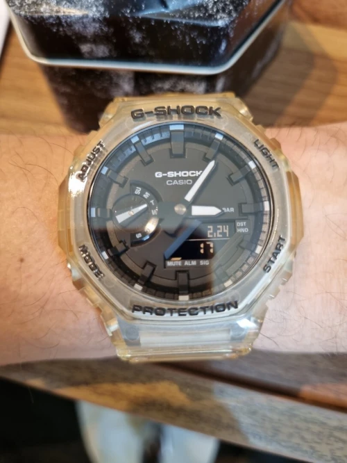 Montre Casio G-SHOCK GA-2100SKE