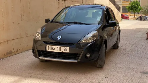 Renault Clio 3 2011 Night and Day