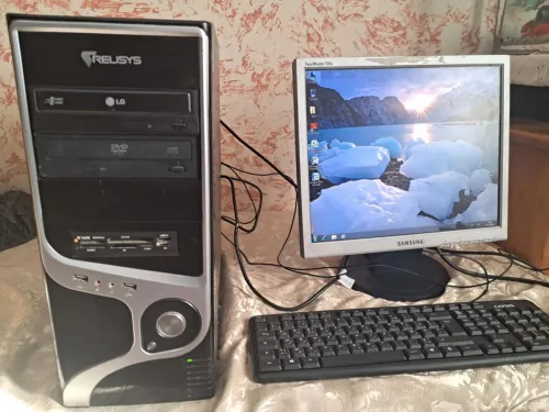 a vendre PC de bureau  