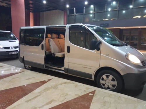 Location van 9 place avec chauffeur & passat & Audi A6 