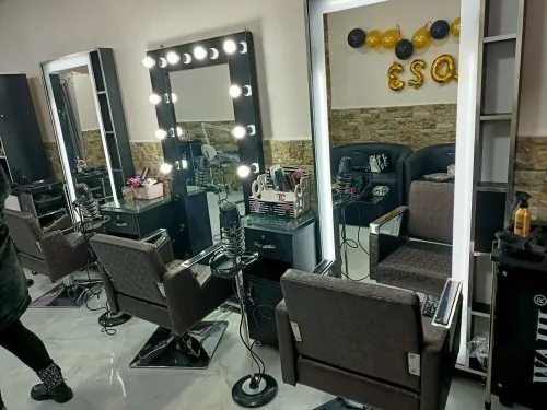 Matériel de coiffeuse 
