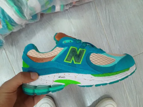New balance 2002r 
