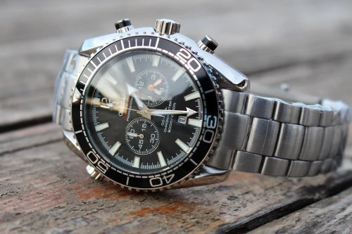 Montres de luxe OMEGA SEAMASTER Planet Ocean Chronographe Acier 
