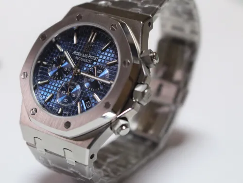 AUDEMARS PIGUET Royal OAK Blue