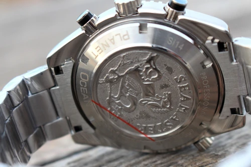 Montres de luxe OMEGA SEAMASTER Planet Ocean Chronographe Acier 