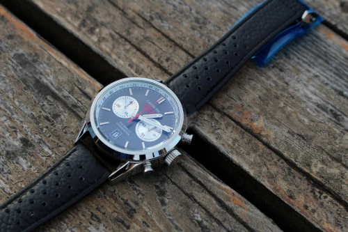 Montres TAG HEUER CARRERA Calibre 17 Noire