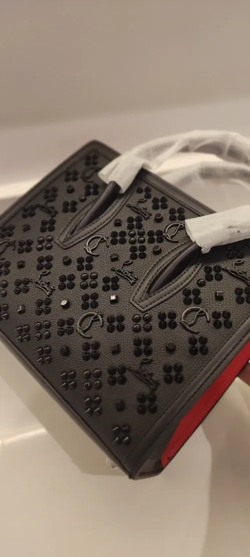 Sac à mains pour femmes CHRISTIAN LOUBOUTIN 