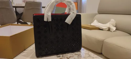 Sac à mains pour femmes CHRISTIAN LOUBOUTIN 