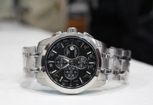 Montre TISSOT Couturier Chronographe