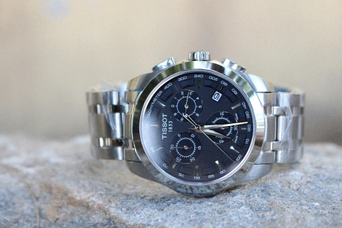 Montres pour hommes TISSOT Couturier Acier