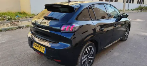 Peugeot 208 2022 Allure pack