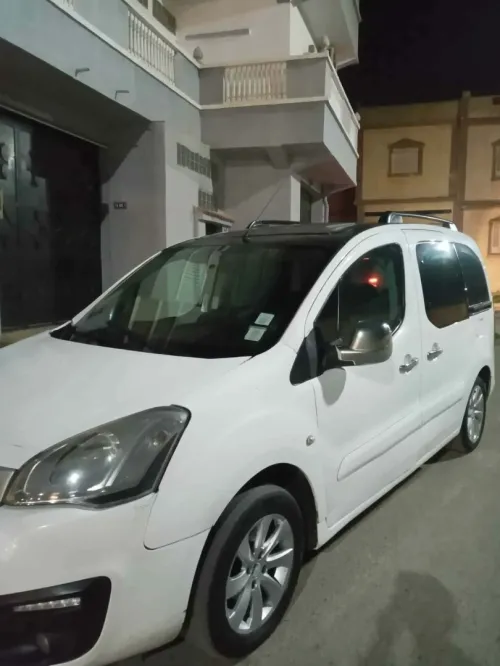 Peugeot Partner 2016 Tepee Allure 