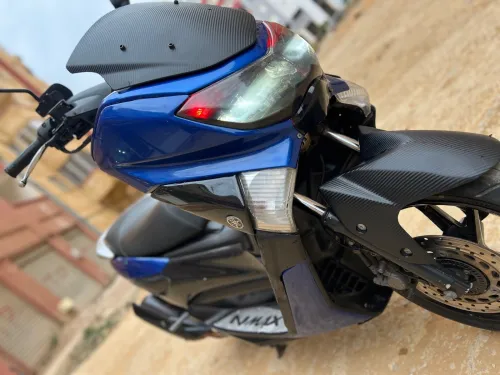 YAMAHA NMAX 