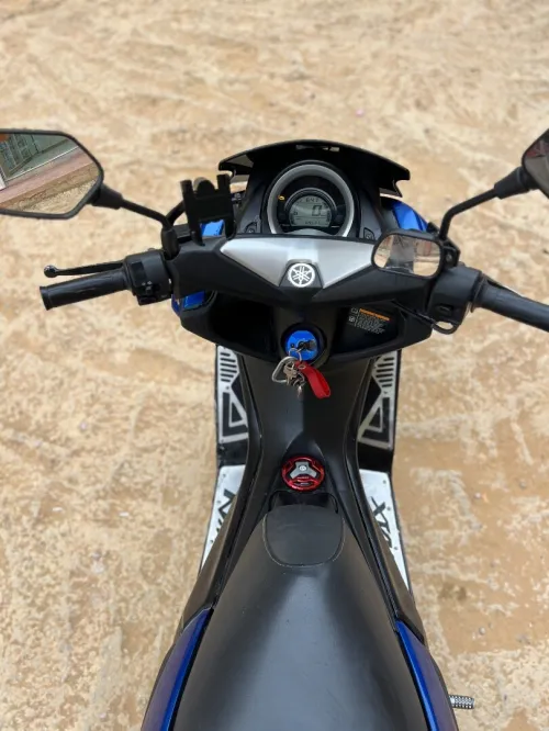 YAMAHA NMAX 