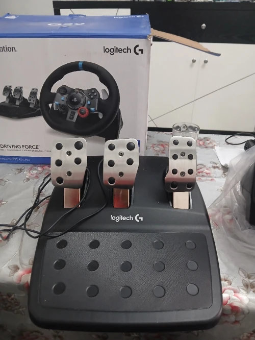 Volant logitech G29 driving force