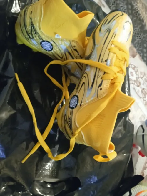 Trois 03 Soulier de sport