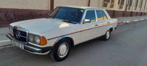 Mercedes Classe E 1982 Classe E