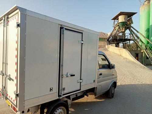 Fabrication de conteneur pour camion تصنيع حاويات الشاحنات
