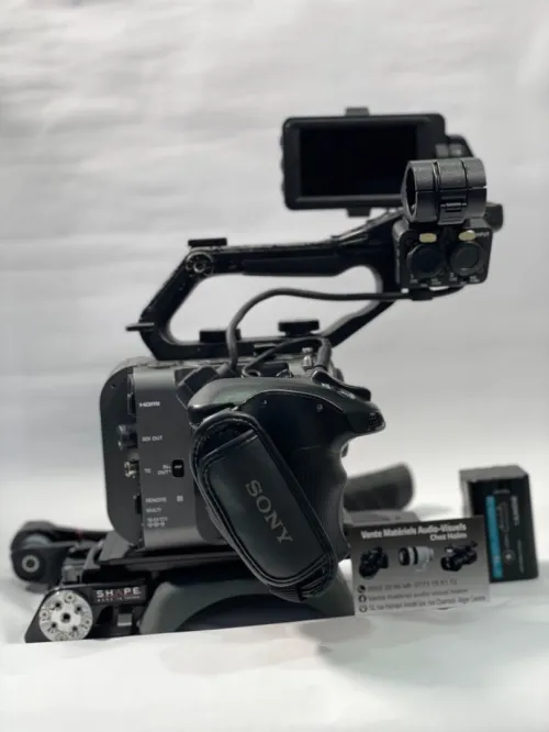 Sony ILME-FX6 | Full-frame Cinema 