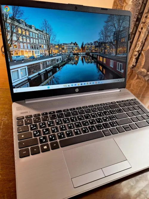 PC HP Notebook - AMD Rayzen 5 - 8Gb RAM - 256 SSD NVMe - 15.6" Full HD
