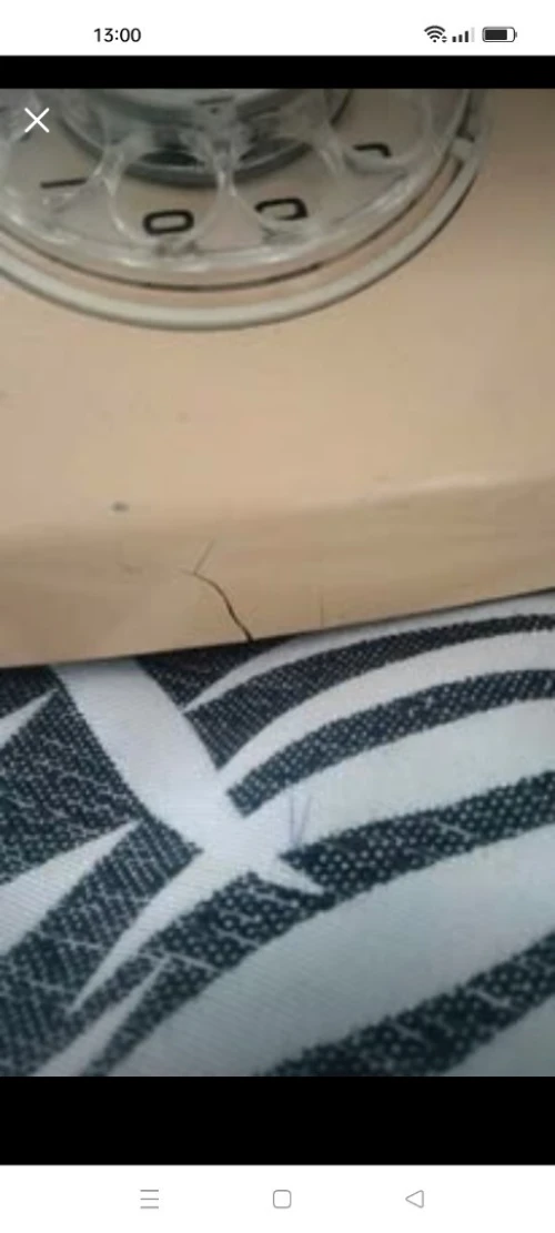 Téléphone fixe ancien 