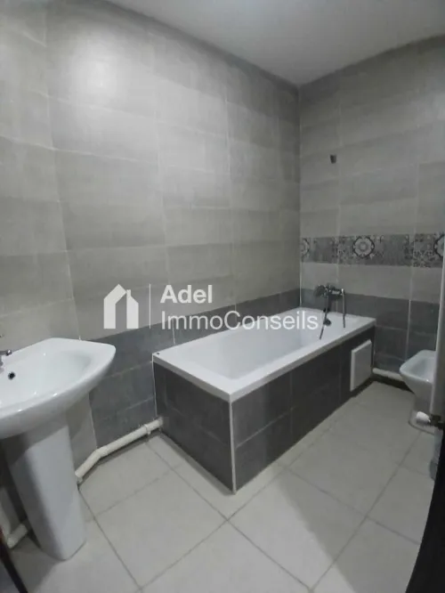 Location Appartement F4 Annaba Annaba