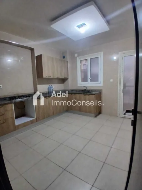 Location Appartement F4 Annaba Annaba