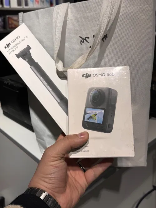 DJI Osmo 360 Caméra 360 8K + SelfieStickit
