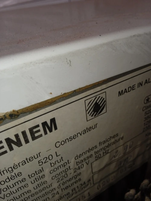 Réfrigérateur eniem 520 L