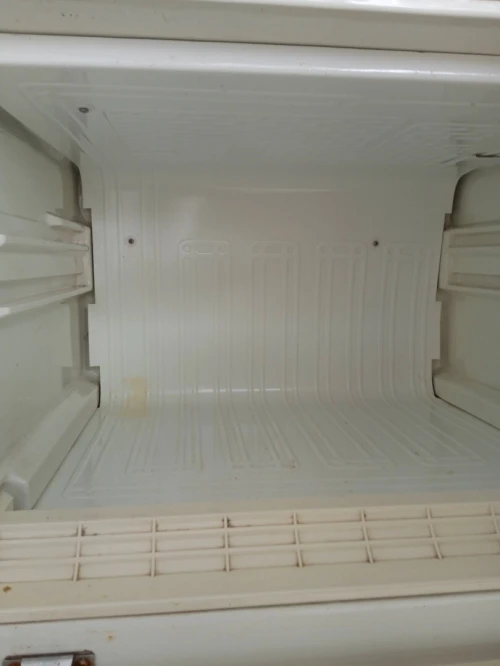 Réfrigérateur eniem 520 L
