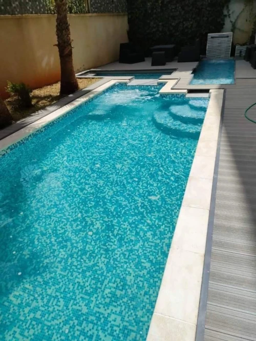 Réalisation des piscines et jacuzzi 