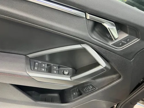 Audi Q3 2024 S lin