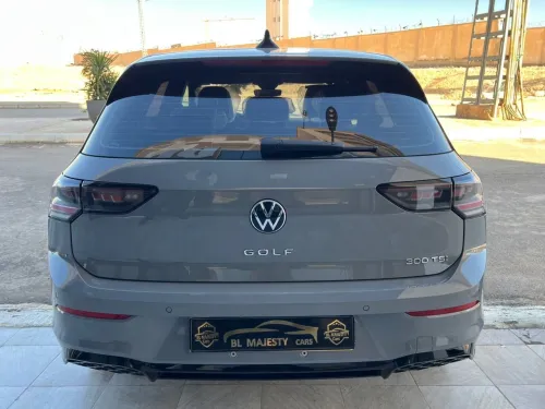 Volkswagen Golf 8 2025 R-Line