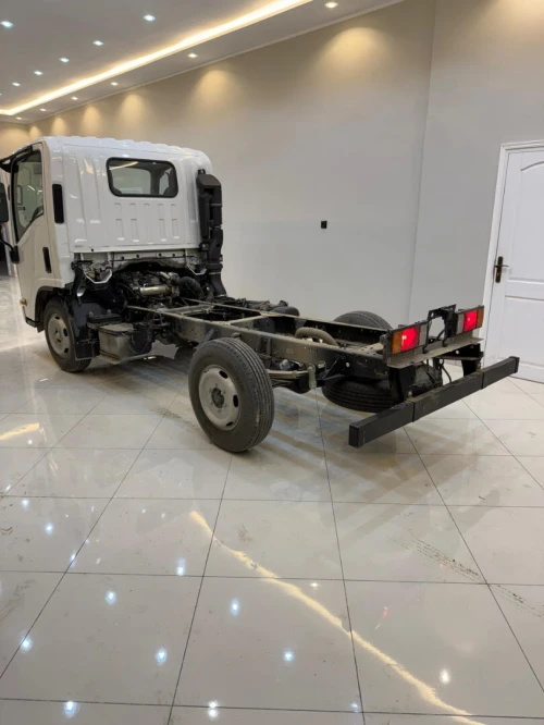 Isuzu Super jombo 2025