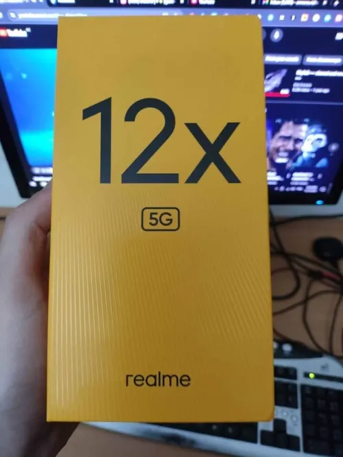 realme 12x 8g 256 jamais utilisé