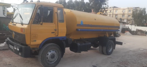 Dongfeng  صهريج نقل المياه 2006