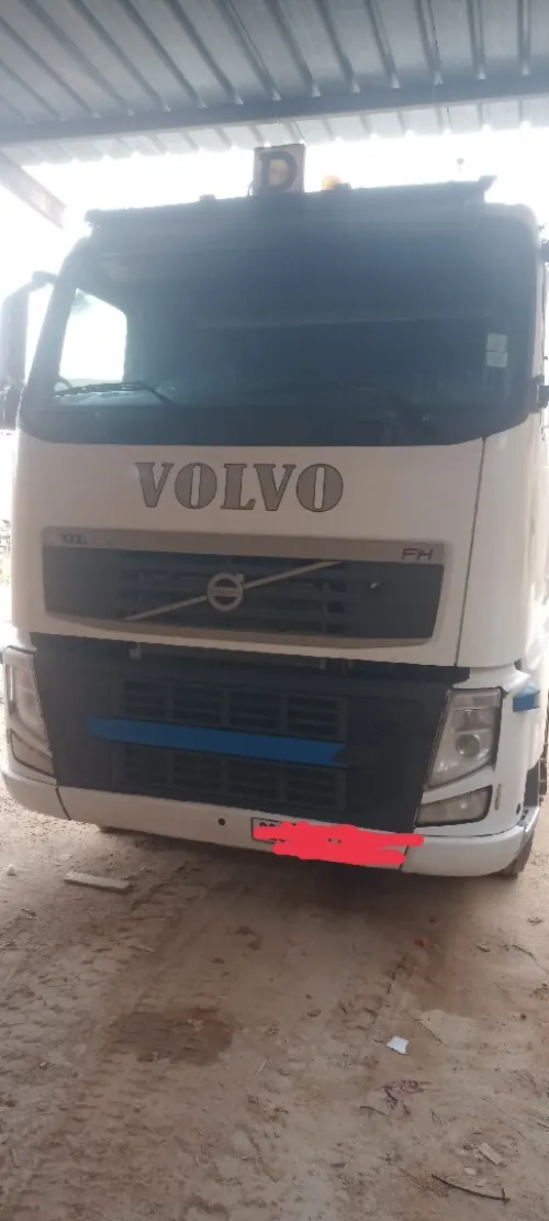 Volvo Tracteur 4/2 2011