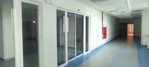 Porte blinde aluminium Série 75000 avec lecteur cib 
