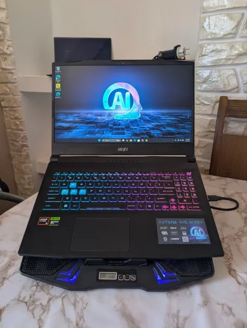 PC Portable Gamer MSI Katana A15 AI RTX 4070 Ryzen 9 8945HS 16Go 1To SSD Comme Neuf