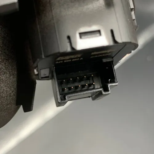 BOUTON REGLAGE RETROVISEUR IBIZA (VW/SEAT/SKODA/AUDI)