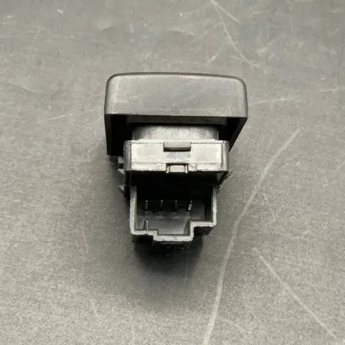 BOUTON SECURITE SKODA FABIA ( VW/SEAT/SKODA/AUDI )