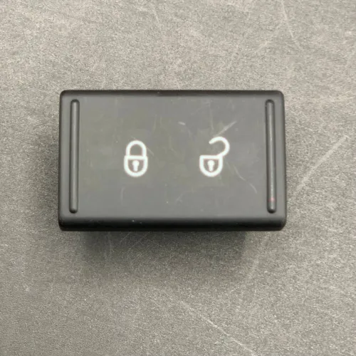 BOUTON SECURITE SKODA FABIA ( VW/SEAT/SKODA/AUDI )
