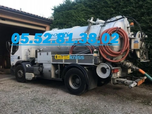 camion hydrocureur vidange déboucheur.