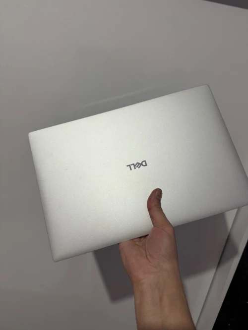 Laptop Dell 14 Permium 2025 La puissance