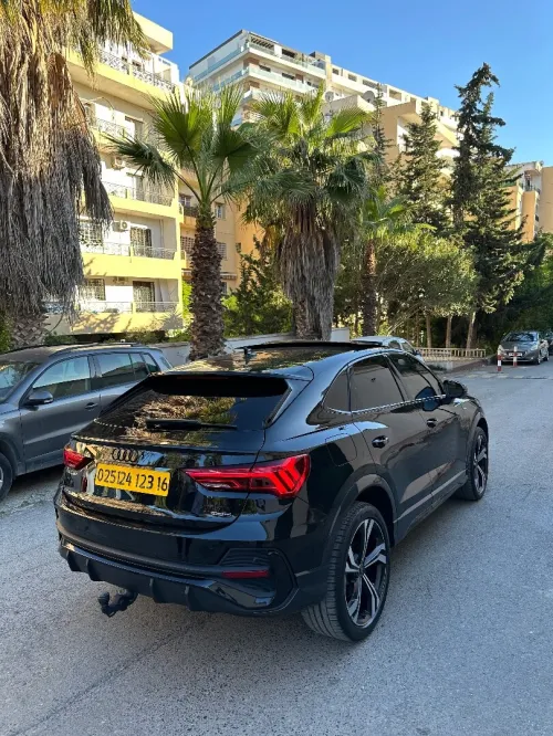 Audi Q3 2023 Sline