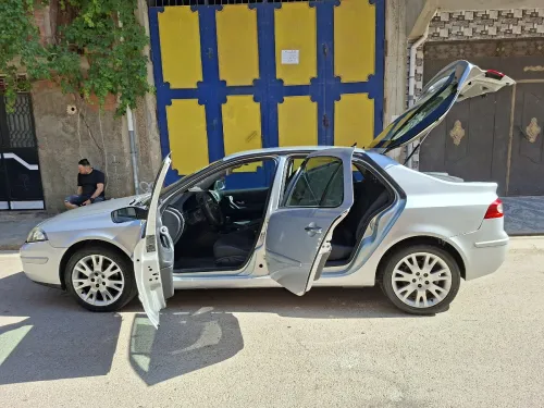 Renault Laguna 2 2004 PREVILEGE