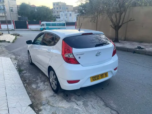 Hyundai Accent RB  4 portes 2017 GL DZ