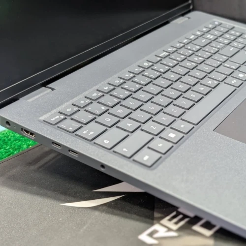 DELL PRO 16 INTEL CORE 5 220U 16GO RAM 512SSD 16.1 FHD JAMAIS Utilisé